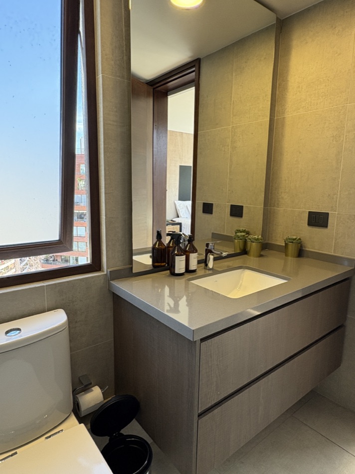 Baño principal de At Home El Golf